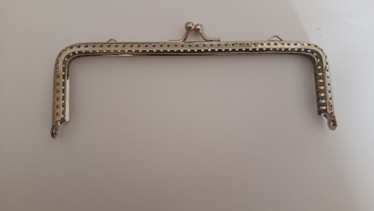 Fechos para bolsas em metal