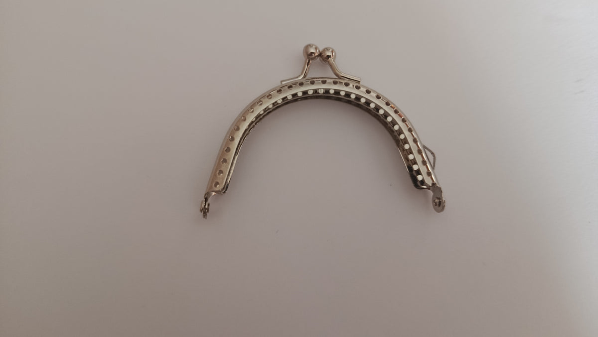 Fechos para bolsas em metal